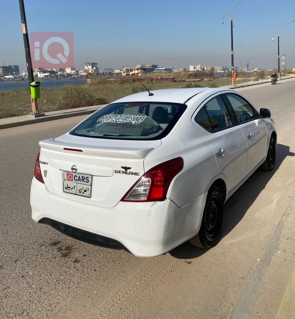 نيسان صني